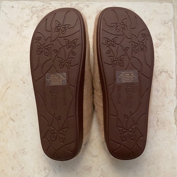 Alegria Leisurelee Fuzzy Slipper Supportive - Picture 4 of 4